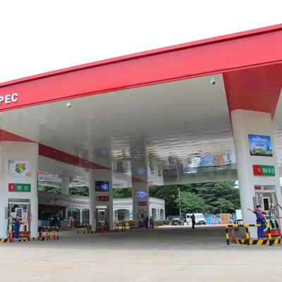 Q345 fabrizierte Dach der Tankstelle-Überdachungs-Stahlkonstruktions-ENV vor