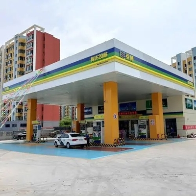 Die GB-Tankstelle-Markisen, die Treibstoff-Kojen-Überdachung lochen, malten besonders angefertigt