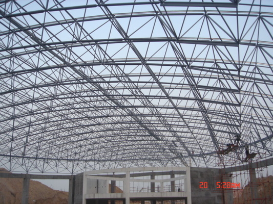 Der Dreiergruppen-Q345 Stadions-Dachkonstruktions-Malerei Schicht-Gitter-des Raumfachwerk-300m
