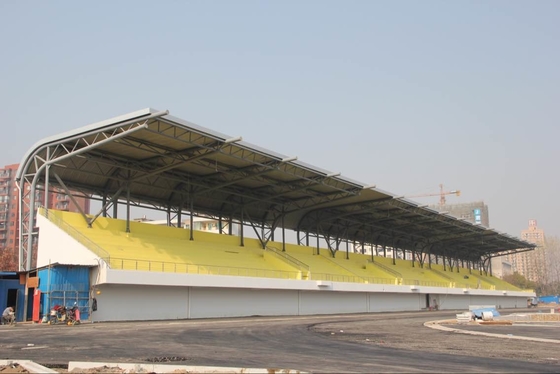 Q235 Q355 Dauerhafte Stadion-Stahlkonstruktion mit breitem Dach