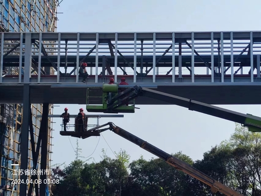 Stahltrassensysteme für Sturmwasserkorridore in Gewerbegebäuden